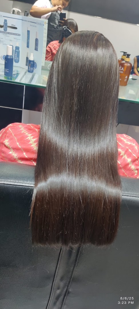 Haircut, Colour & Styling